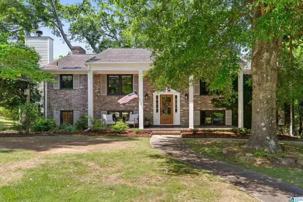 3220 ORIOLE DRIVE, Hoover, AL 35226