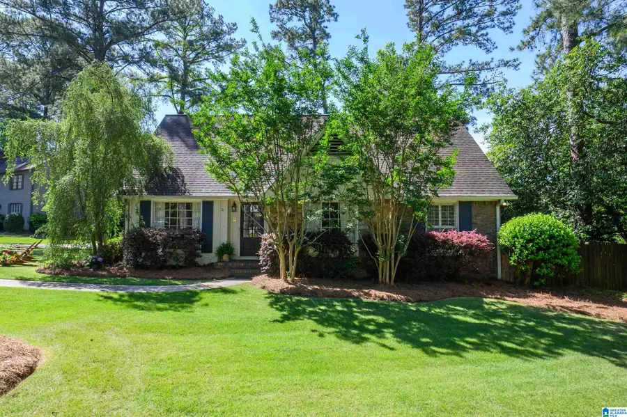 3400 WATERTOWN PLACE, Vestavia Hills, AL 35243 - #2