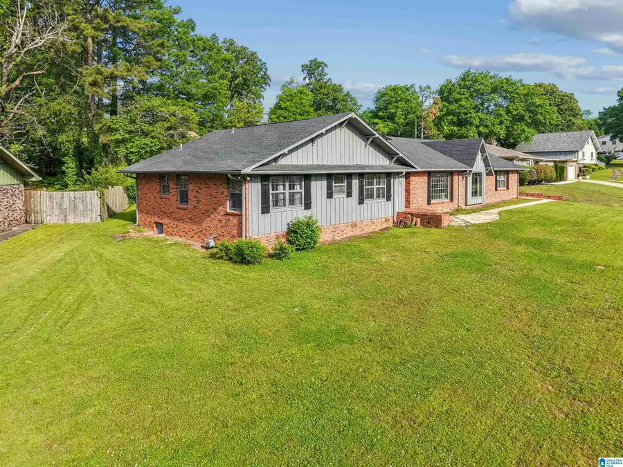 732 MILGRAY LANE, Bessemer, AL 35022 - #3