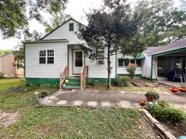 546 CHARLESTON DRIVE, Bessemer, AL 35020