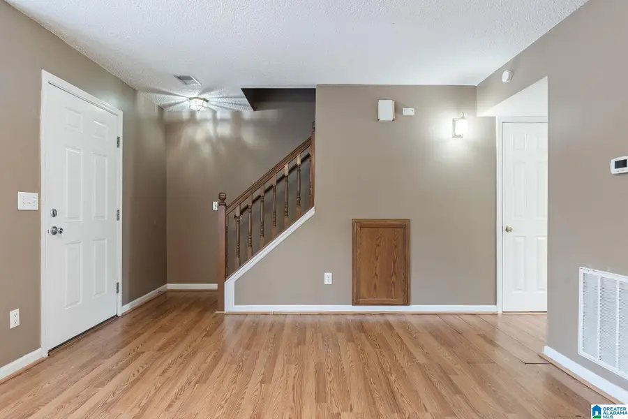 5049 FALLING CREEK LANE, Birmingham, AL 35235 - #3