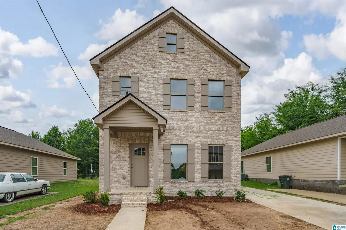 934 21ST AVENUE E, Tuscaloosa, AL 35404 - #1