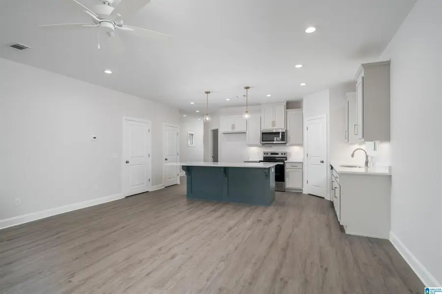 934 21ST AVENUE E, Tuscaloosa, AL 35404 - #3