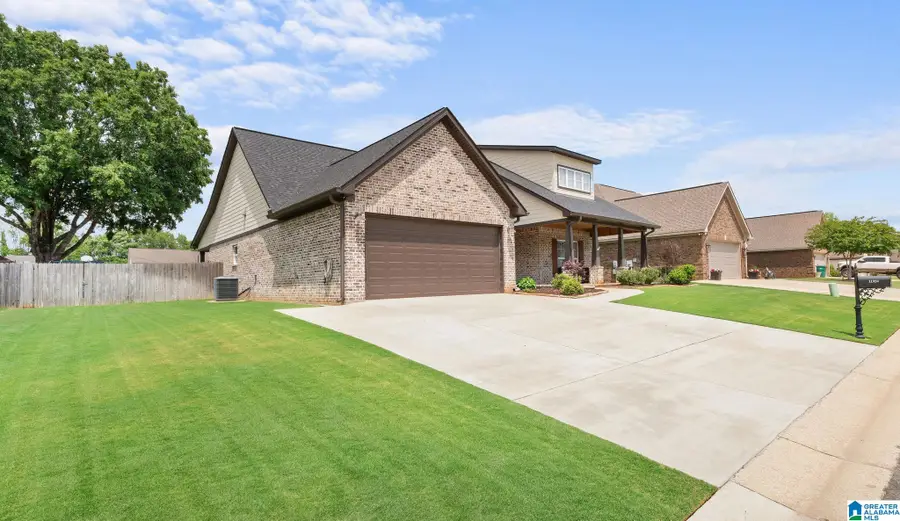 11958 GLEN RIDGE BOULEVARD, Moundville, AL 35474 - #2