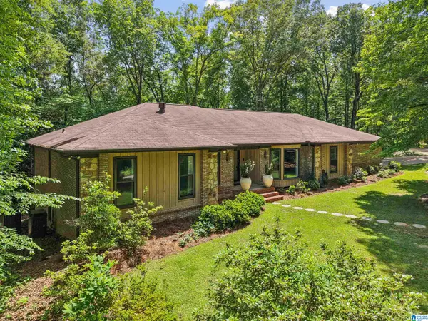 205 HILLSIDE DRIVE, Sylacauga, AL 35150