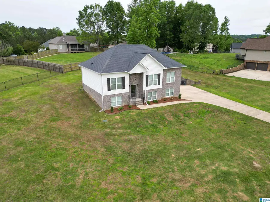 901 GINGER LANE, Odenville, AL 35120 - #2