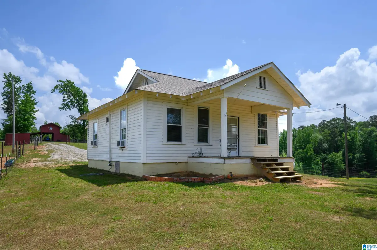 1352 COUNTY ROAD 185, Jemison, AL 35085 - #1