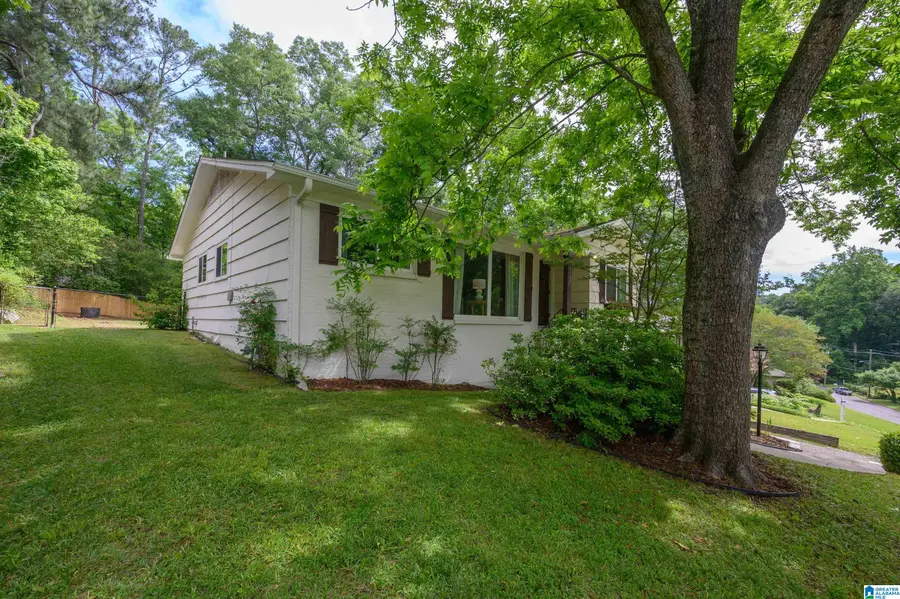 1722 WINDSOR BOULEVARD, Homewood, AL 35209 - #2