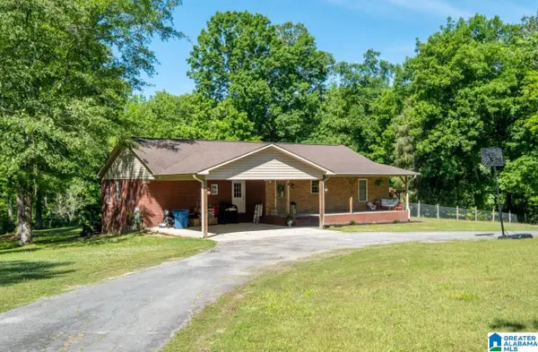 5261 GILMER LANE, Rainbow city, AL 35906