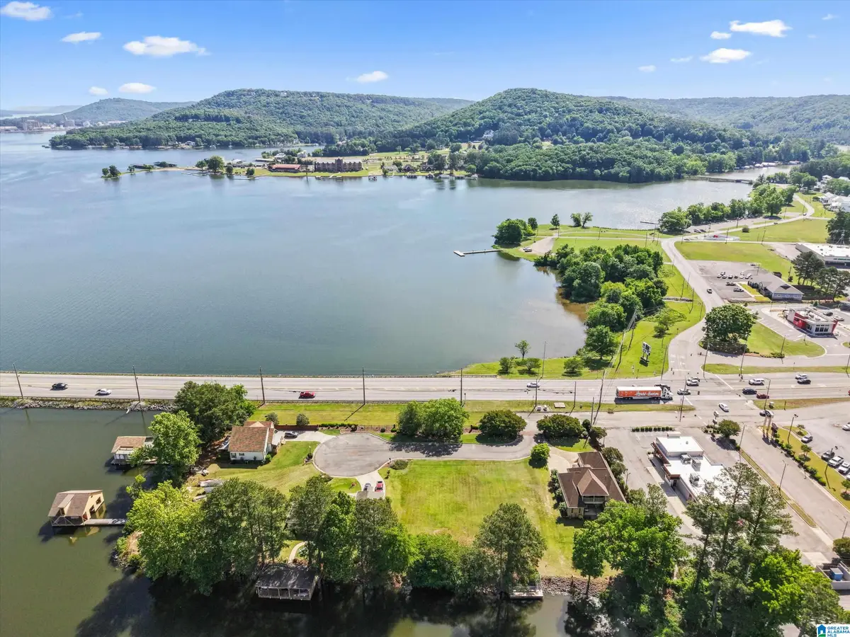 109 RIVERIA DRIVE, Guntersville, AL 35976 - #1