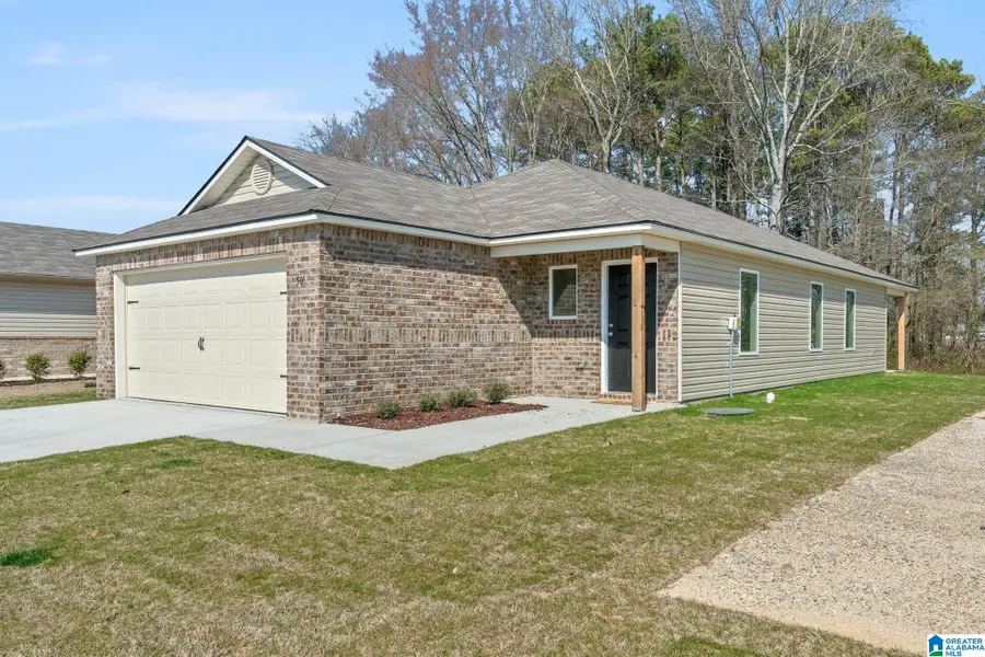 945 STAGECOACH ROAD, Jemison, AL 35085 - #2