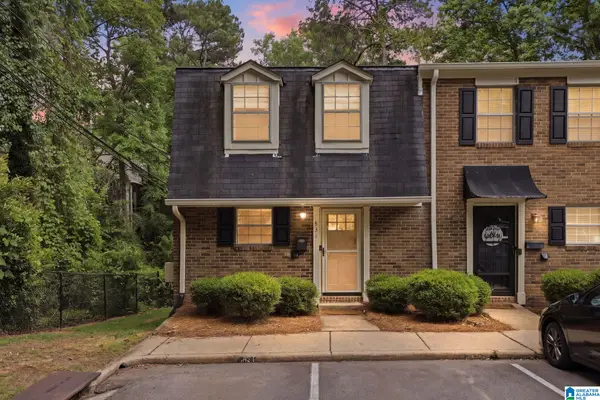 831 VESTAVIA VILLA COURT, Vestavia hills, AL 35226