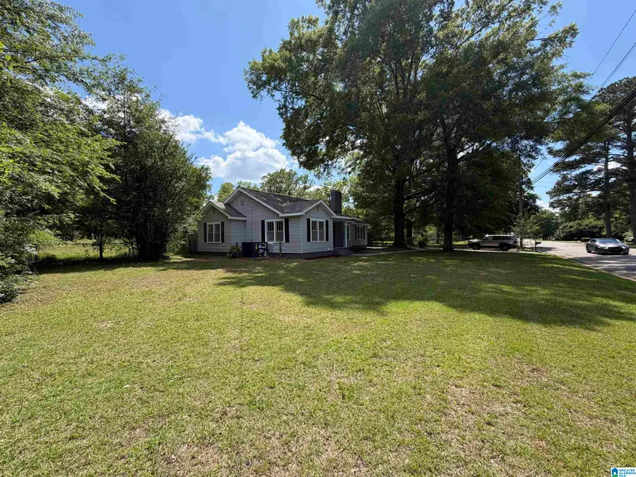 917 W PARK STREET, Sylacauga, AL 35150 - #2