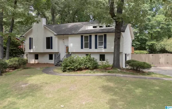 2416 CHANDAWOOD DRIVE, Pelham, AL 35124