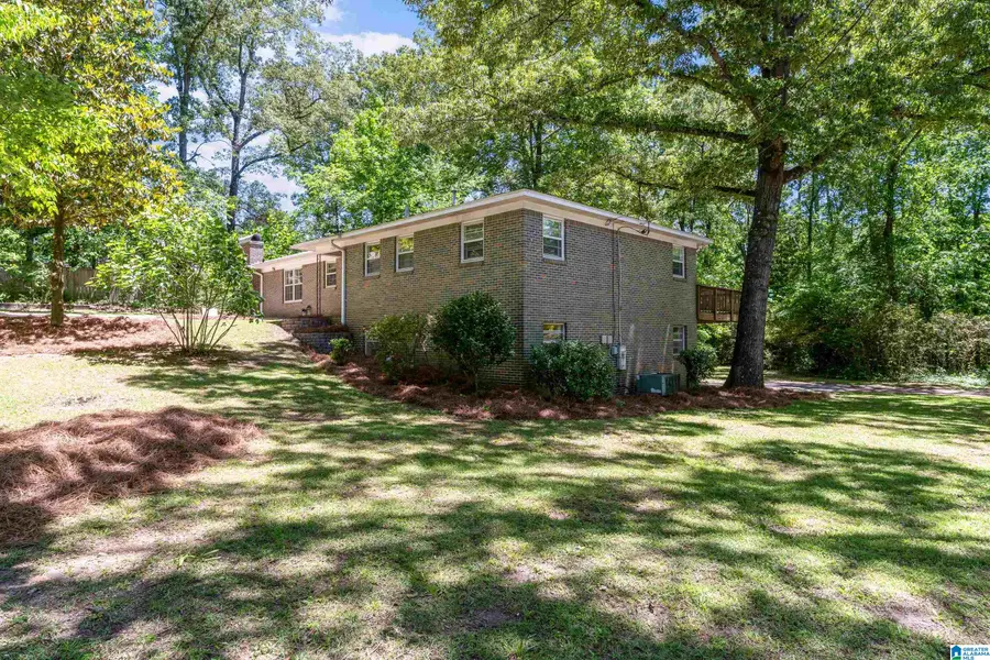 1123 5TH AVENUE NW, Alabaster, AL 35007 - #3