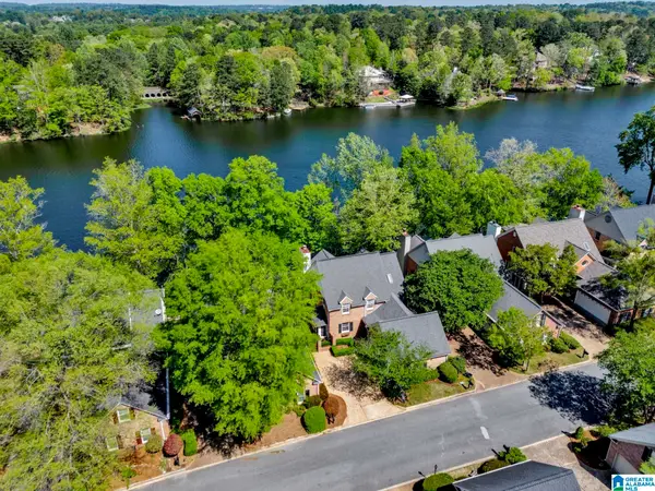 4644 S LAKERIDGE DRIVE, Hoover, AL 35244