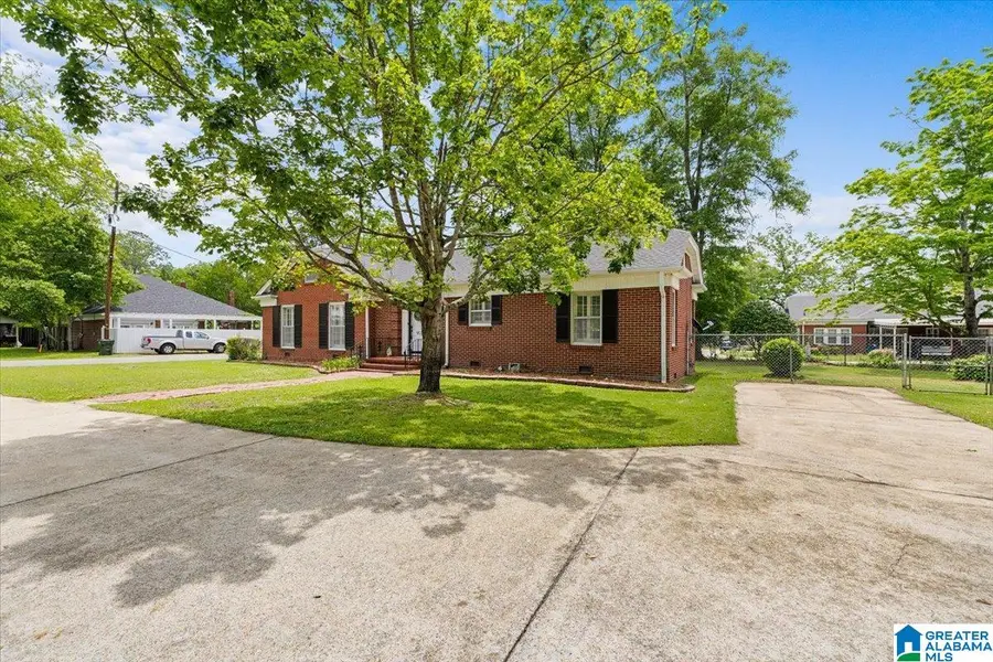 903 5TH AVENUE, Clanton, AL 35045 - #3