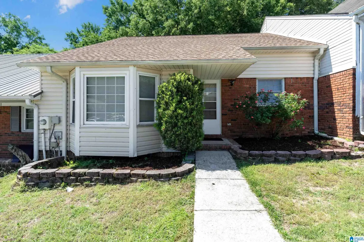1129 KING ARTHUR COURT, Alabaster, AL 35007 - #1