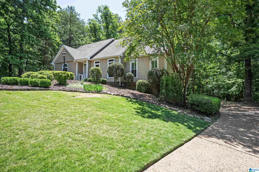 2813 BERKELEY DRIVE, Hoover, AL 35242 - #2