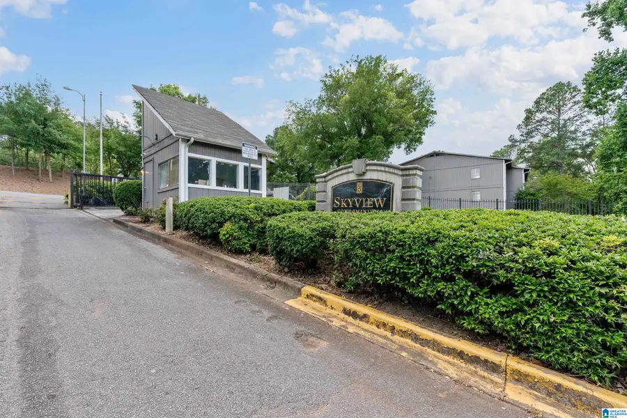 422 SKYVIEW DRIVE, Birmingham, AL 35209 - #3