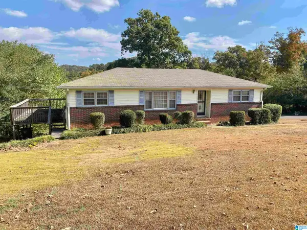 2801 9TH STREET NE, Center point, AL 35215