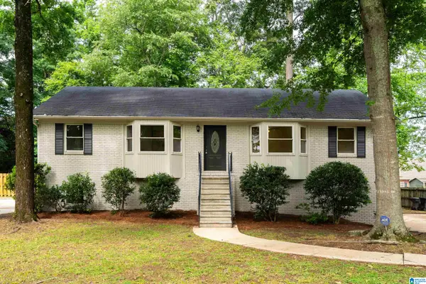 4038 IDA LANE, Vestavia hills, AL 35243