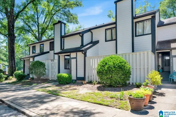 3821 WINDHOVER CIRCLE, Hoover, AL 35216