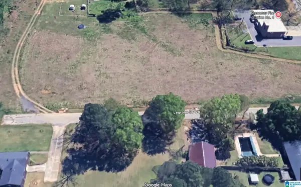 499 FLINT HILL ROAD, Bessemer, AL 35022