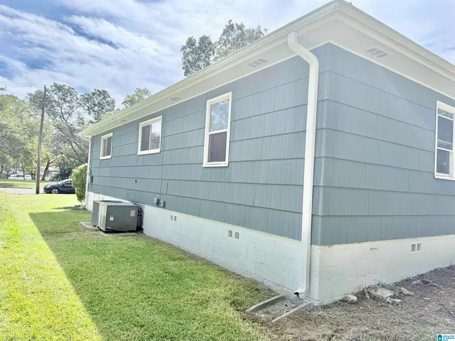 8512 N 2ND AVENUE N, Birmingham, AL 35206 - #2