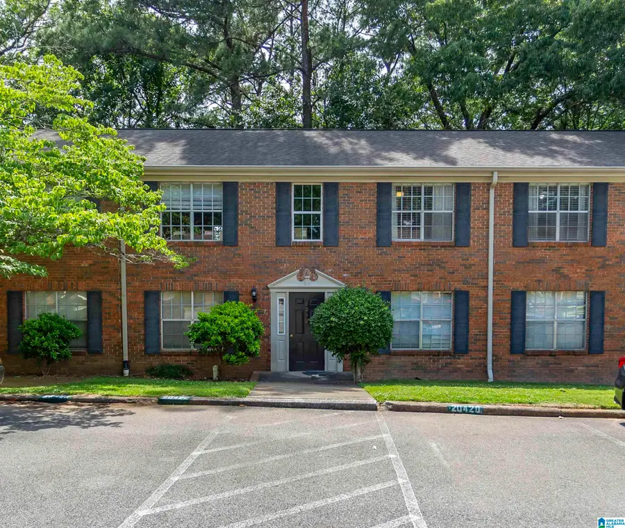 2042 MONTREAT PARKWAY, Vestavia Hills, AL 35216 - #3