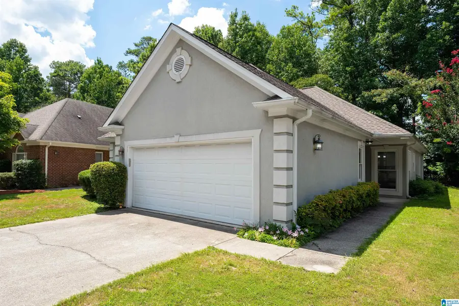 930 GREYSTONE HIGHLANDS CIRCLE, Hoover, AL 35242 - #3