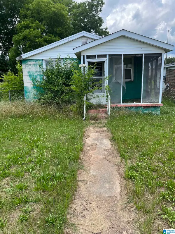 1116 ALABAMA AVENUE, Bessemer, AL 35020