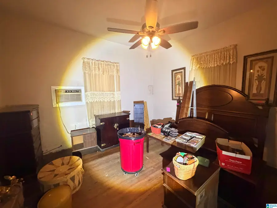 204 52ND STREET N, Birmingham, AL 35212 - #3