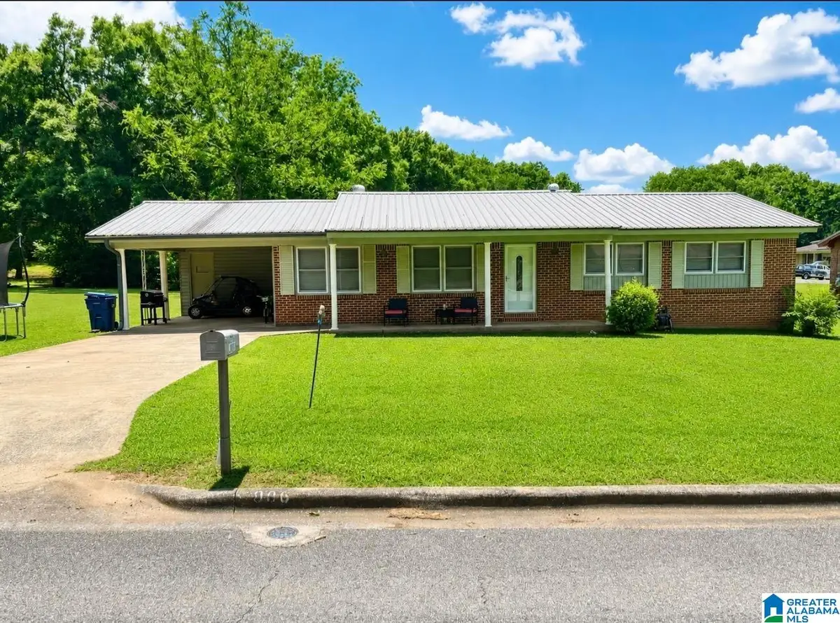 906 COLLEGE STREET, Talladega, AL 35160 - #1