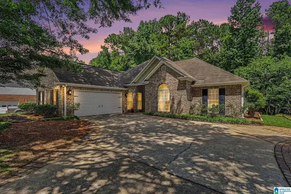 160 LAKE FOREST WAY, Maylene, AL 35114