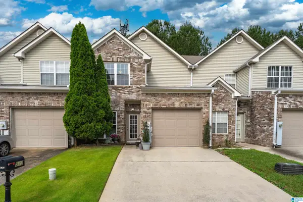 533 HACKBERRY RIDGE COVE, Birmingham, AL 35226