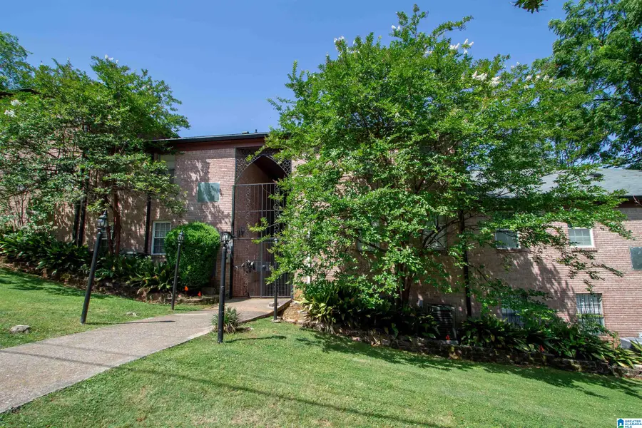 1570 15TH STREET S, Birmingham, AL 35205 - #2