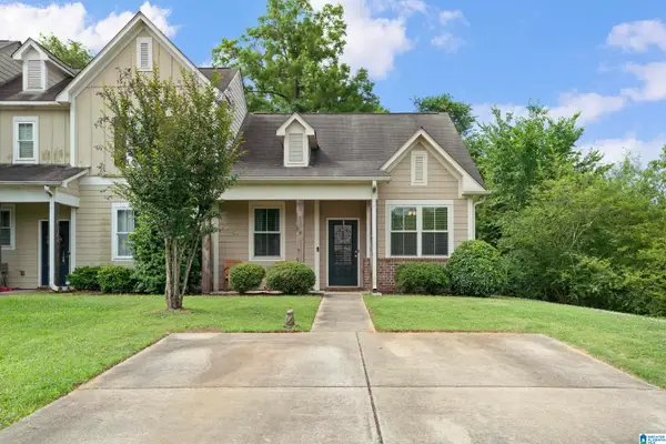 261 THE HEIGHTS DRIVE, Calera, AL 35040