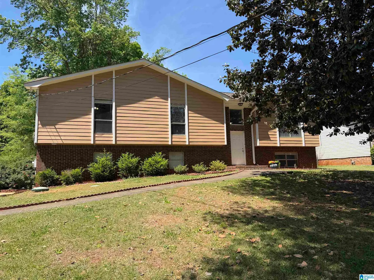 112 PINEBLUFF TRAIL, Trussville, AL 35173 - #1