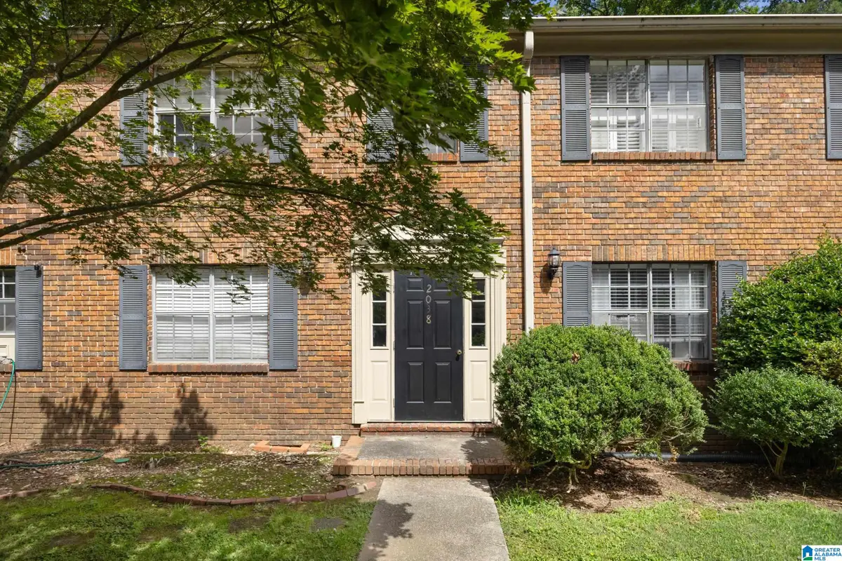 2038 MONTREAT CIRCLE, Vestavia Hills, AL 35216 - #1