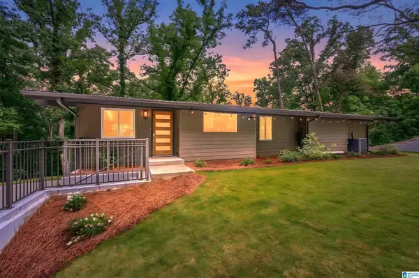 945 DELCRIS DRIVE, Homewood, AL 35226
