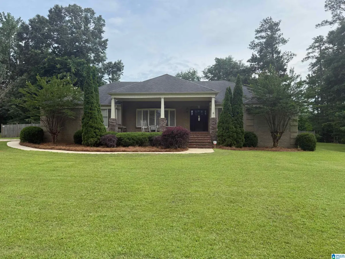 1370 GREEN ACRES TRAIL, Bessemer, AL 35022 - #1
