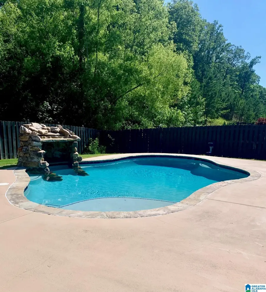 352 STRATHAVEN CIRCLE, Pelham, AL 35124 - #2