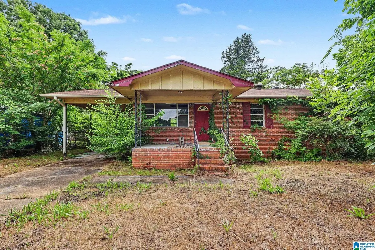 2204 SHORT 14TH STREET N, Bessemer, AL 35020 - #1