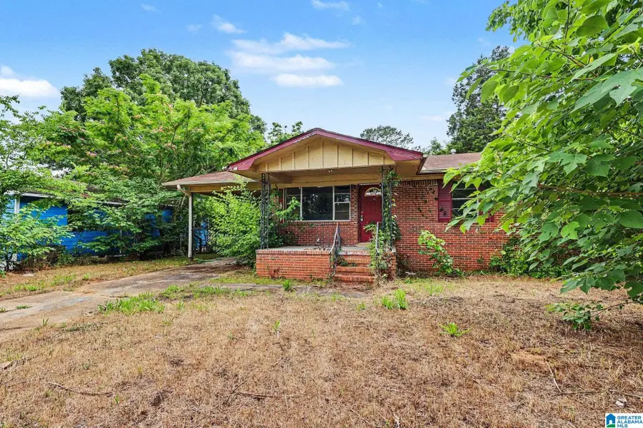 2204 SHORT 14TH STREET N, Bessemer, AL 35020 - #2