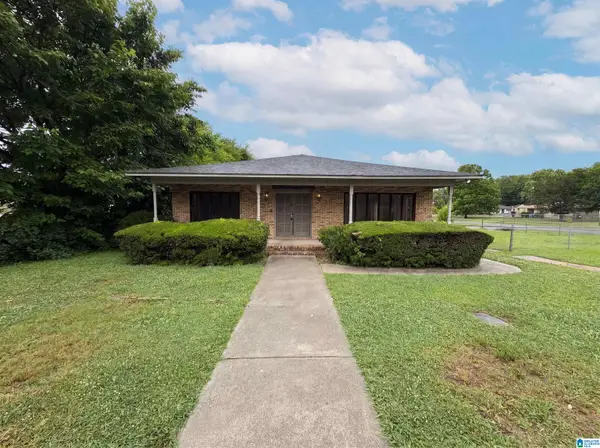 4800 PARK AVENUE SW, Birmingham, AL 35221