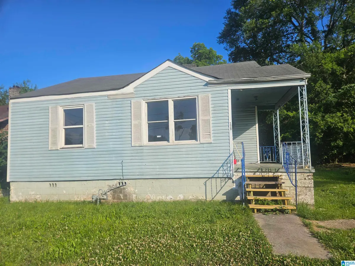 229 16TH AVENUE W, Birmingham, AL 35204 - #1