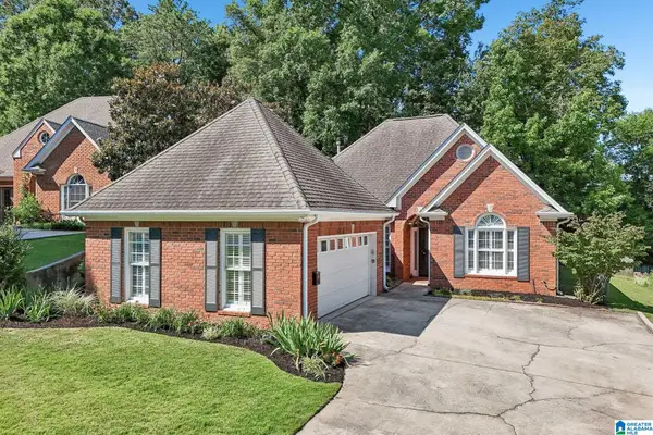 1113 ASHBURY SQUARE, Hoover, AL 35216