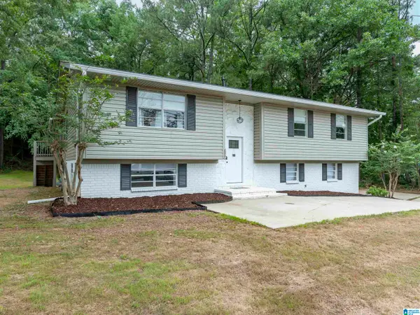 500 CROSSCREEK TRAIL, Pelham, AL 35124