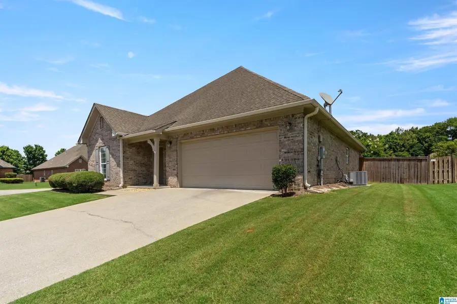 111 HOLLAND COVE, Pelham, AL 35124 - #2